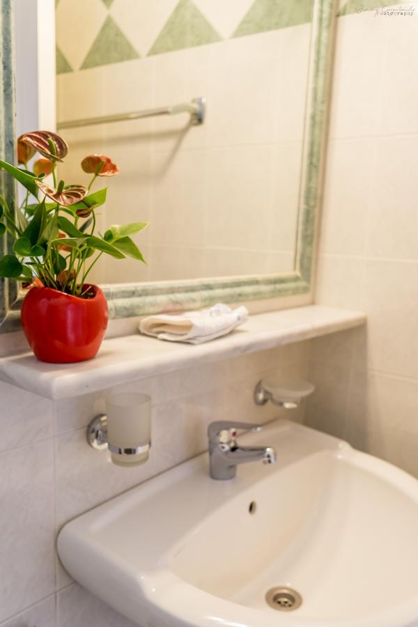 קרפאטוס Sotirios Apartments מראה חיצוני תמונה